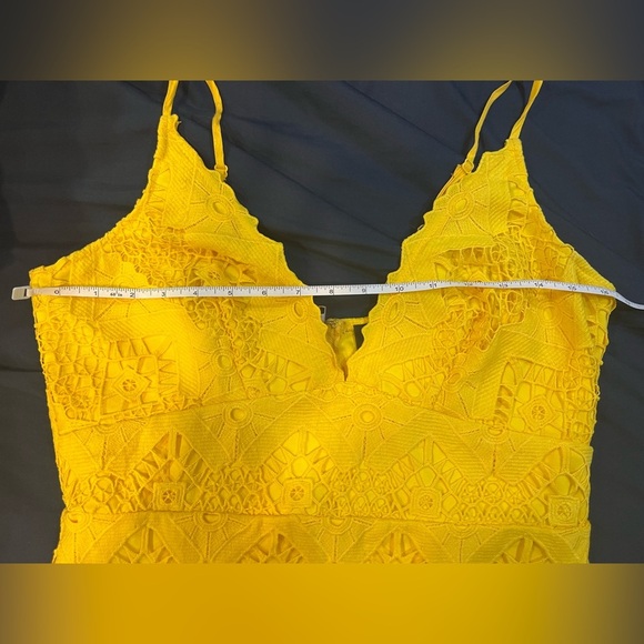 Lulus Spaghetti Strap Yellow Laced Dress Size L - Picture 3 of 6
